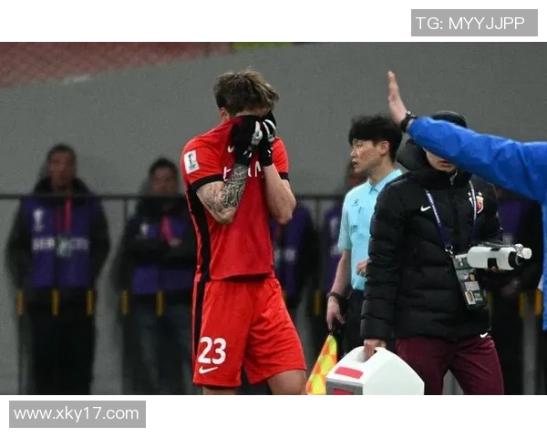 海港意外失球陈威扑救失误傅欢自摆乌龙陷入被动局面